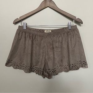 🔸 Ardene 🔸 tan suede shorts